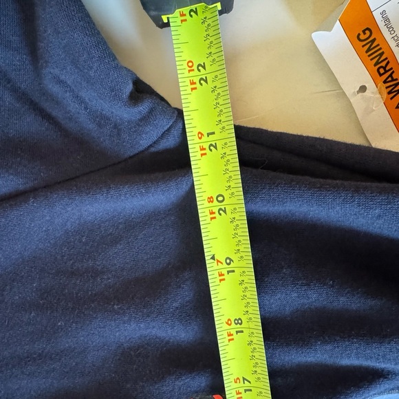 Disney Winnie the Pooh Navy Holiday Light-up Sweatshirt NWT - Picture 10 of 10